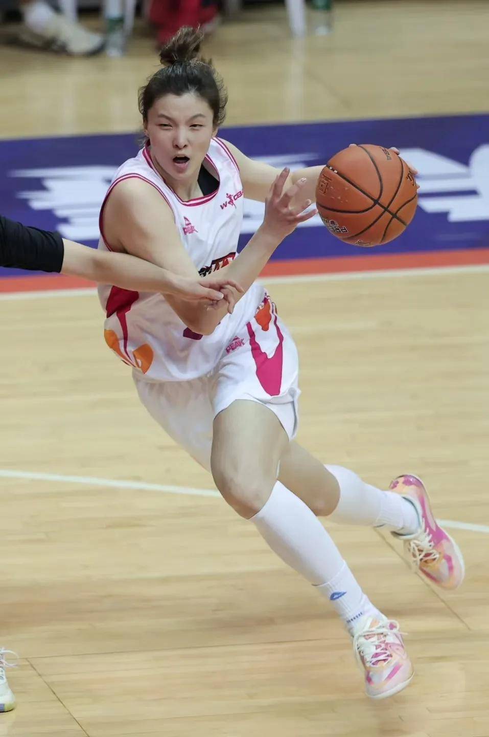 包含九游体育：WCBA联赛球队战术特点：谁是战术大师？的词条