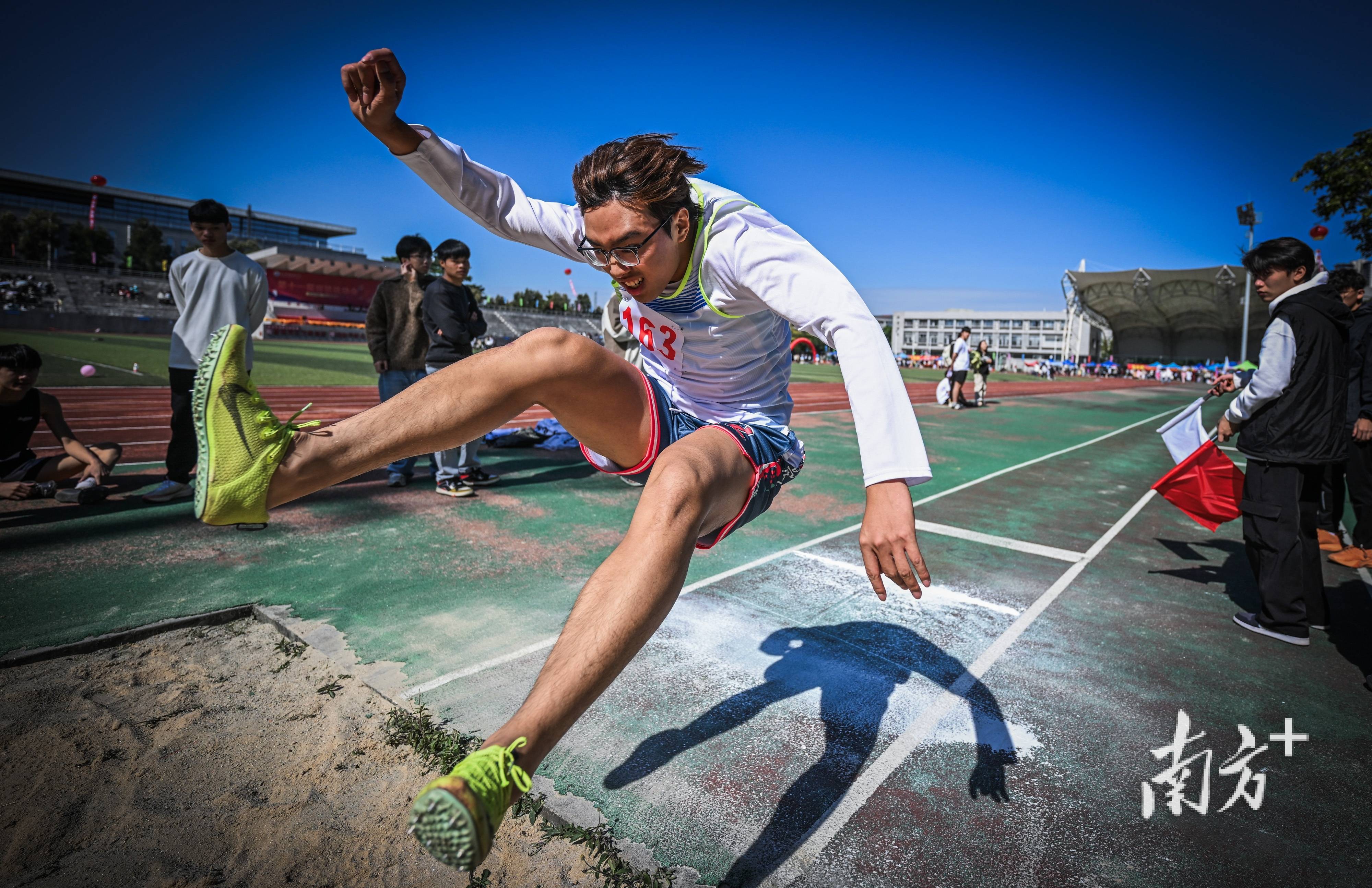 包含九游体育:马拉松赛事，挑战自我极限的词条