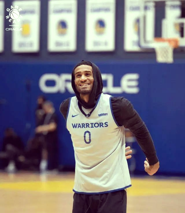 九游体育：勇士队训练营：佩顿二世回归，提升球队防守强度的简单介绍