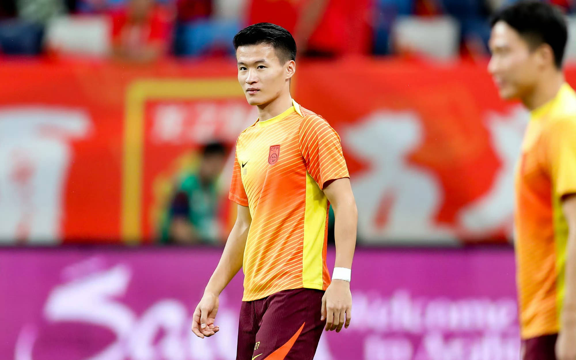 九游体育:新晋国脚林良铭：在国家队比赛中首发，表现稳定的简单介绍