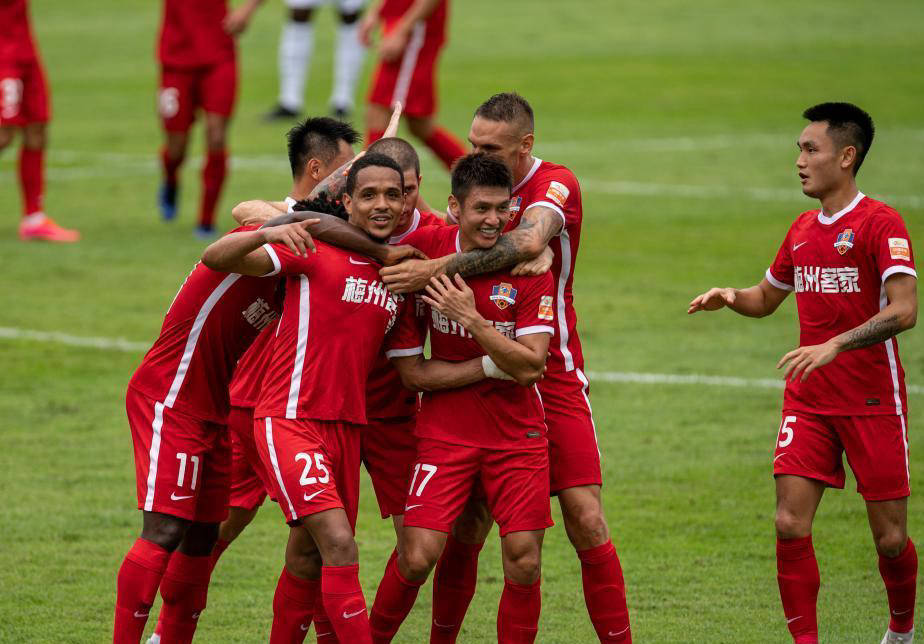 九游体育：中超联赛外援政策调整，俱乐部引援策略大调整的简单介绍