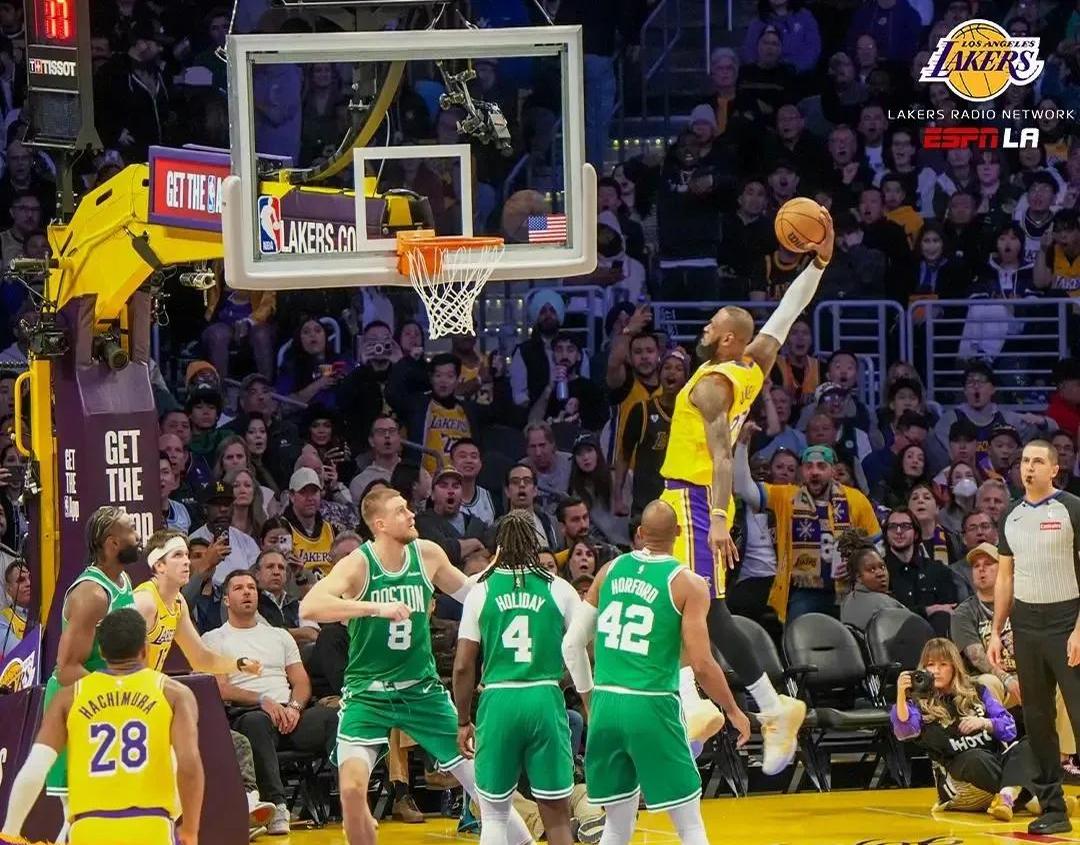 九游体育：凯尔特人队季前赛：戴维森展现防守效率，争夺轮换位置的简单介绍