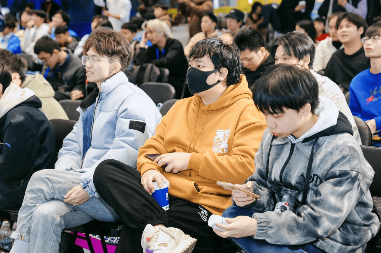 九游体育:青少年电竞挑战赛：培养未来的电竞明星