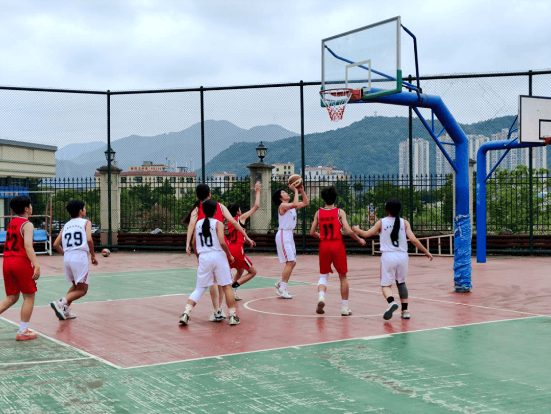 九游体育:青少年篮球:培养兴趣,提升技能,助力孩子全面发展 九游体育:青少年篮球:培养兴趣,提升技能,助力孩子全面发展