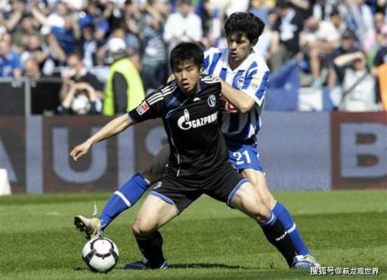 九游体育:老将蒿俊闵的职业生涯回顾与对中国足球的贡献