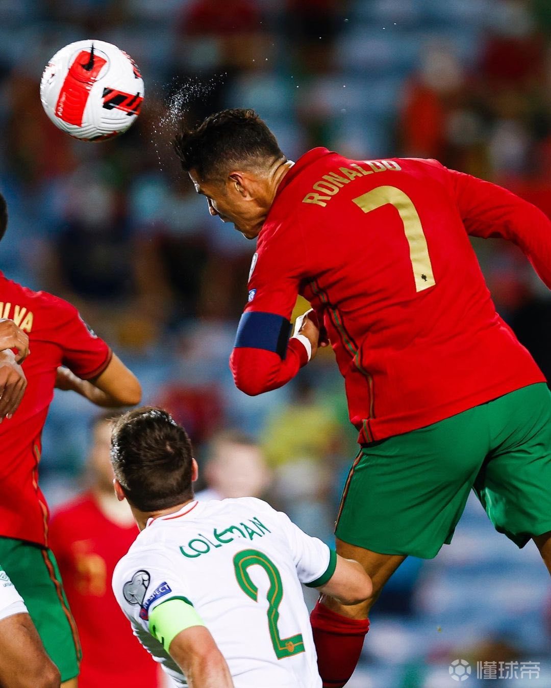 九游体育：中超联赛惊现“绝杀之王”，某队连续三场逆转