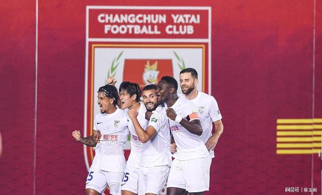 九游体育：中超外援政策调整，本土球员迎来新挑战的简单介绍
