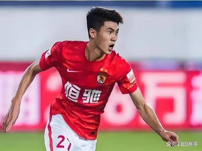 九游体育:留洋小将吴少聪发展前景评估：适应能力与技术提升