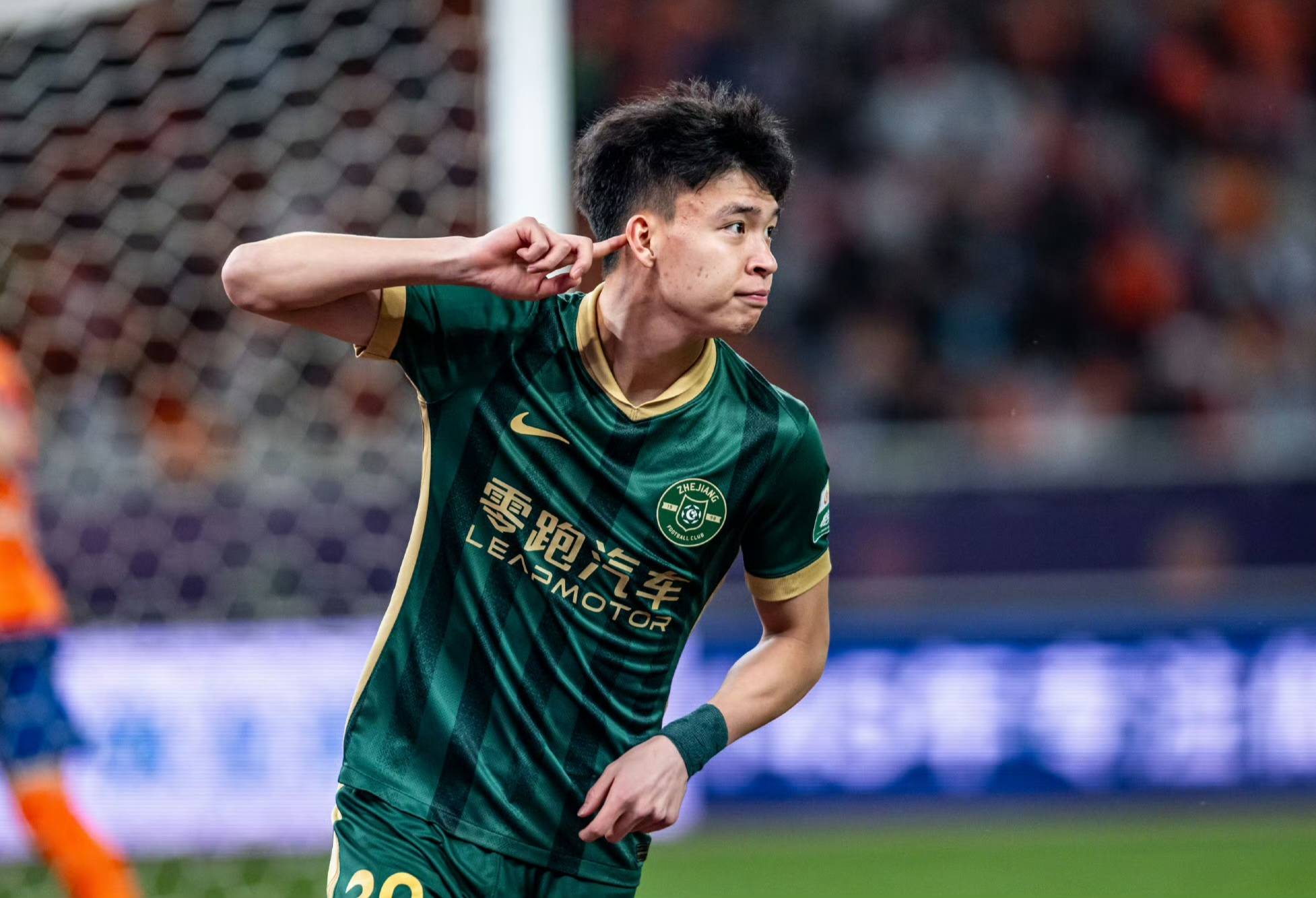 九游体育:中国足球留洋球员的跨文化适应与职业发展研究