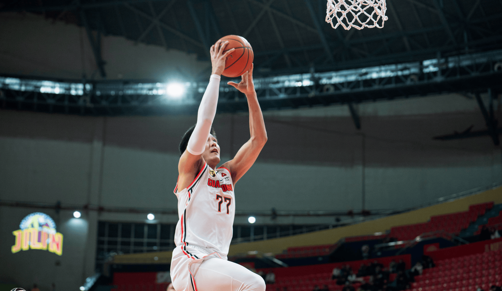 九游体育：CBA选秀：新秀的挑战与机遇，能否适应CBA的节奏？的简单介绍