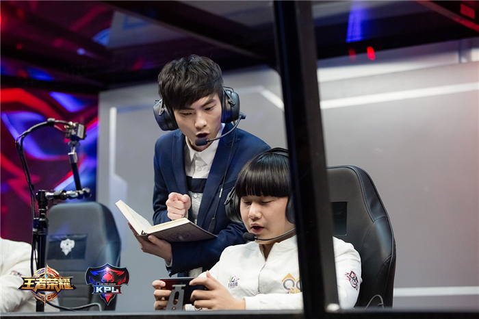 关于九游体育:冠军教练的成功秘籍:领导力与灵活战术的信息 关于九游体育:冠军教练的成功秘籍:领导力与灵活战术的信息