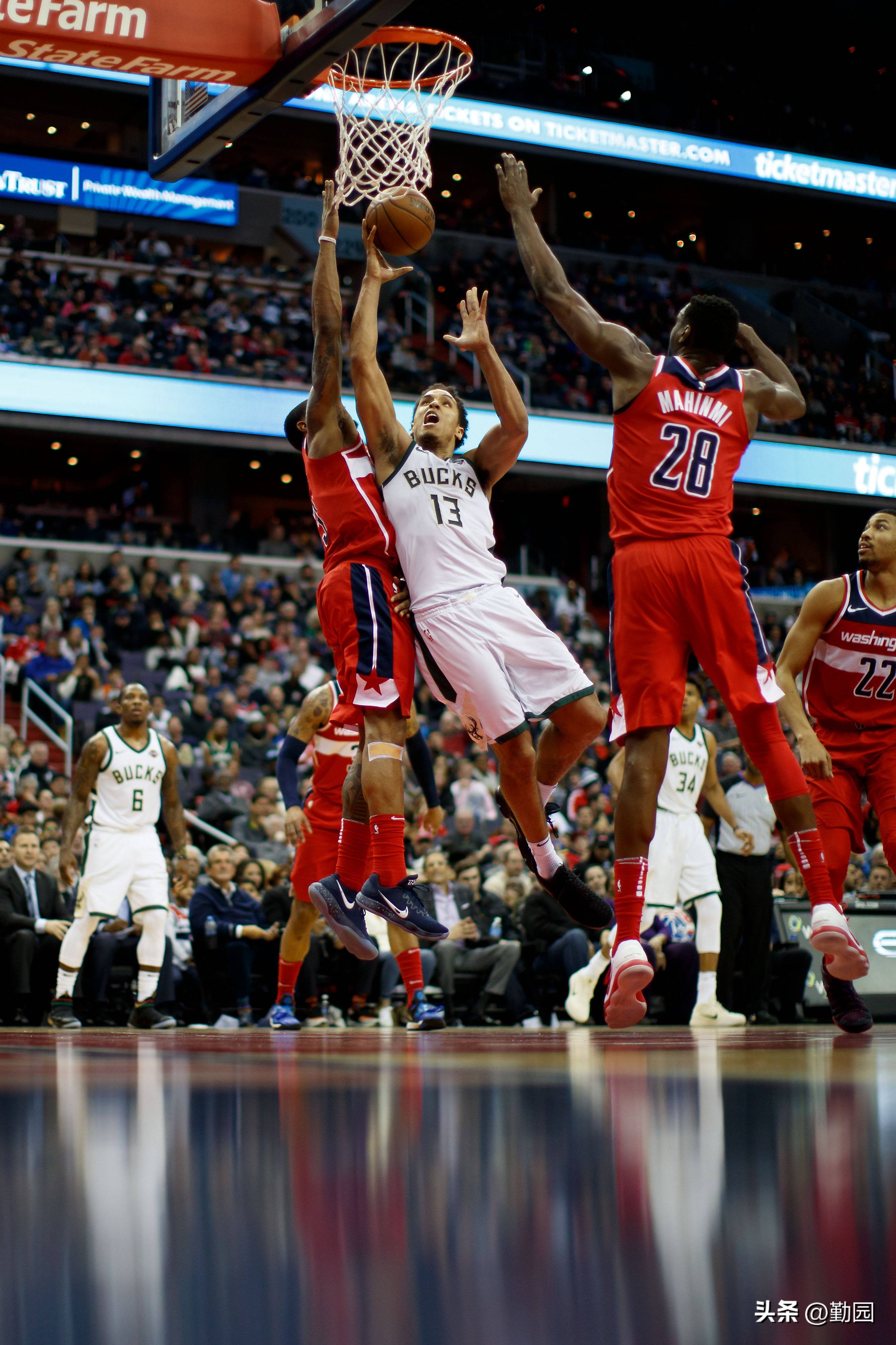 九游体育:太阳队新赛季:艾顿能否在内线打出统治力,成为球队的防守屏障?的简单介绍 九游体育:太阳队新赛季:艾顿能否在内线打出统治力,成为球队的防守屏障?的简单介绍