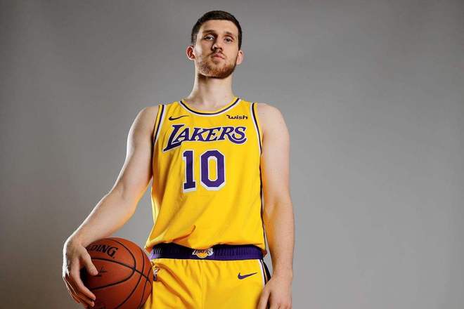 包含九游体育：凯尔特人队季前赛：米哈伊柳克展现投射能力，争夺轮换位置的词条